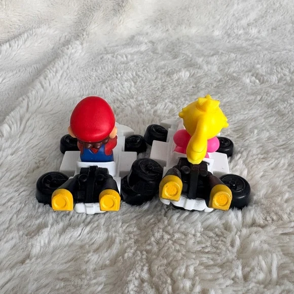 McDonald’s Mario Kart Mario & Princess Peach Toys Happy Meal Figures - Picture 4 of 7